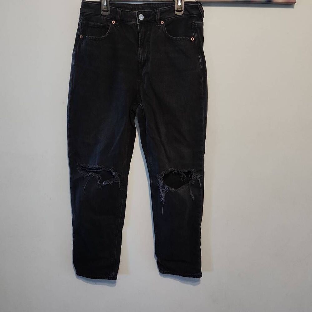 American Eagle Size 8 Short Black Destroyed Mom Jeans